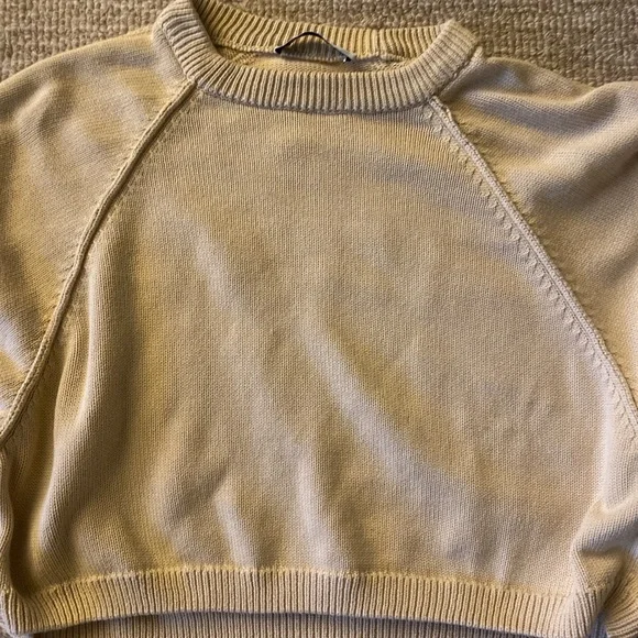 Great relaxed Zara Women's Cream Crew Neck Sweater - Picture 3 of 5